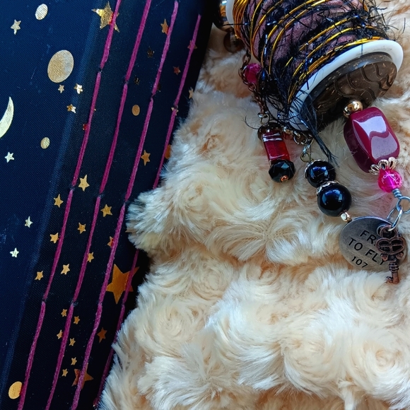 Spooky Goth Babe 🖤 Junk Journal - Picture 6 of 13